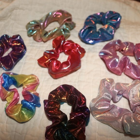 ❌SOLD❌ Pack of 5 New Sparkle SCRUNCHIES ✨ - Picture 7 of 7